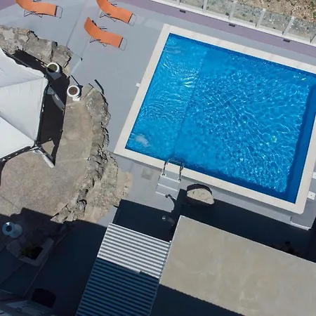 Amazing In With Jacuzzi * Srinjine